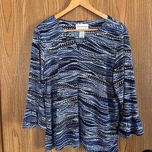 Alfred Dunner Sz M Women’s Blue Split Neck Textured Bell Sleeve Tunic